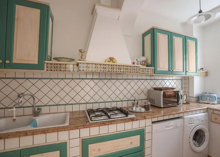 Casa Di Charme Panoramica A Sulla Spiaggia. Appartement Capri