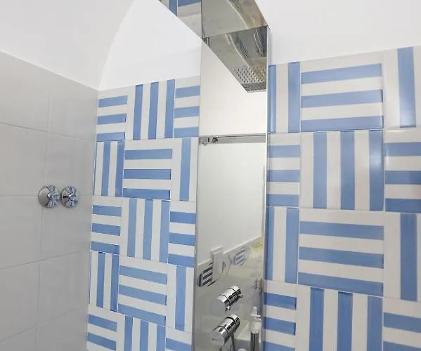 Casa Di Charme Panoramica A Sulla Spiaggia. *