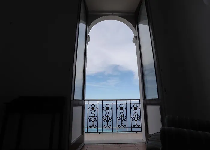 Casa Di Charme Panoramica A Sulla Spiaggia.