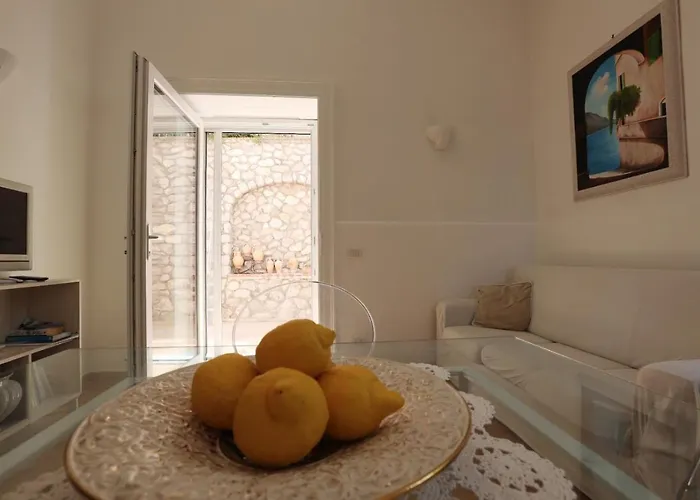 Casa Di Charme Panoramica A Sulla Spiaggia. Appartement Capri